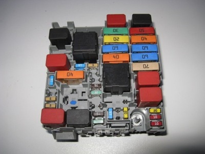 Коробка предохранителей alfa romeo giulietta фото №1