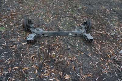 Oś балка підвіска задня гальмівні диски nissan juke f15 10-19 фото №1