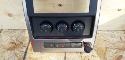 Панель кондиционера jeep cherokee liberty kk фото №1