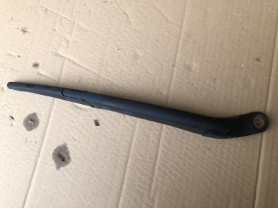 Дворник задняя крышки citroen c5 kombi 01-05 фото №1