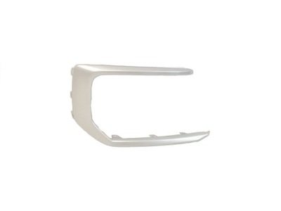 Молдинг бампера права audi a6 c8 2021- срібляста фото №1