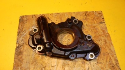 Toyota оригінальний номер 15100-0t010 насос оливи фото №1