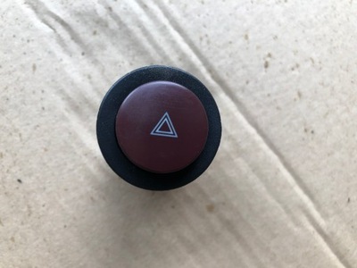 Перемикач світла аварійних kia sephia 94-97 фото №1