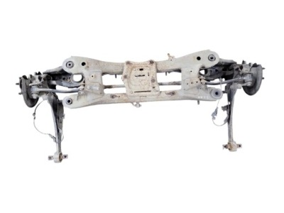 Toyota avensis t270 2011 рама допоміжна задня фото №1