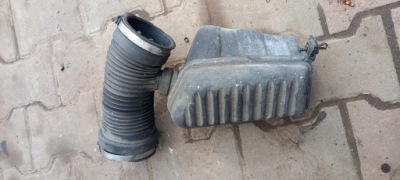 Повітрозабірник повітря chrysler 300m 03r sedan фото №1