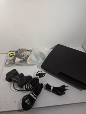 KONSOLA PS3 320 GB NIEORYGINALNY PAD GRY