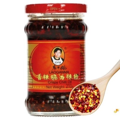 Chilli w oleju sojowym z cebulką Laoganma 210g