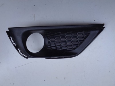 Решётка бампера правая jeep compass 17- фото №1