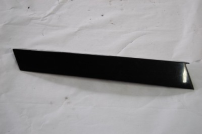 Молдинг стойка audi a6 c5 правый задняя kombi фото №1