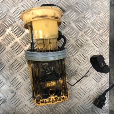 Электрическая помпа топлива vw t5 89072149 фото №1