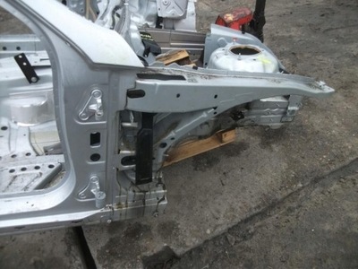 Mercedes e w212 чверть права ліва крила блок двигуна фото №1