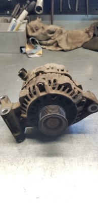 Ford fiesta 1.4 генератор 2s6t-10300-db фото №1