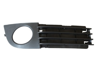 Заглушка решітка w бампер правий audi a6 01-03 фото №1