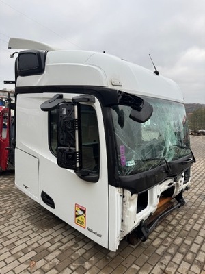 Кабина четверть bok кабины mercedes actros mp 4 stream space фото №1