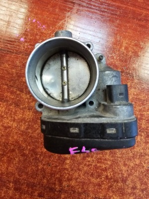Дросельна заслінка bmw e46 3.0b 13547502445 фото №1