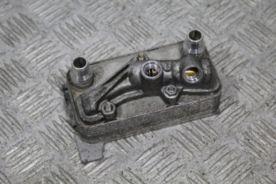 Радіатор оливи c-klasa w205 a0995002500 фото №1