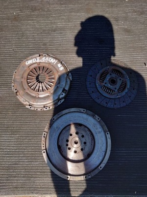 Kia ceed 2 ii колесо зчеплення 1.4 crdi 12-r фото №1