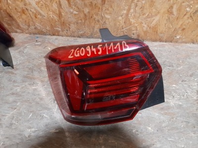 FARO IZQUIERDA PARTE TRASERA POLO 6 VI 2G0945111B  