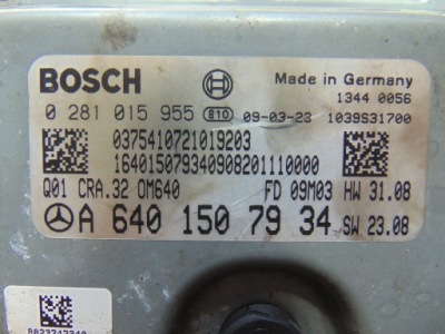 Бортовий комп'ютер 0281015955 a6401507934 mercedes фото №1
