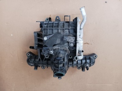 Колектор впускний  mazda 3 bp 1.8 s550-13565-a фото №1