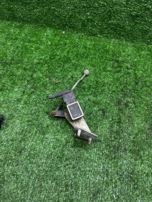 Mercedes w211 датчик выравнивание a0105427717 фото №1