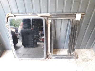 Люк mitsubishi space wagon фото №1