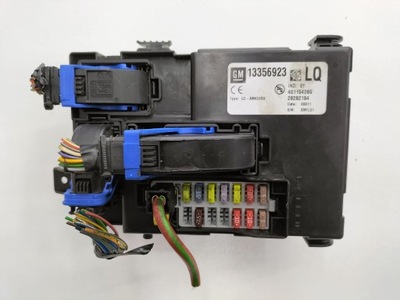 Коробка модуль bsi opel meriva b 13356923 фото №1