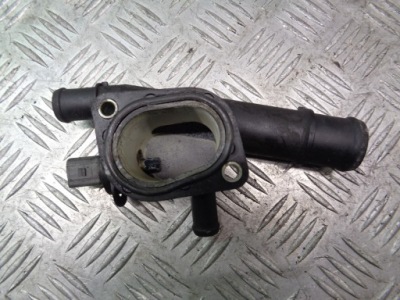 Патрубок wody vw fox 1.4 tdi 038121132d фото №1