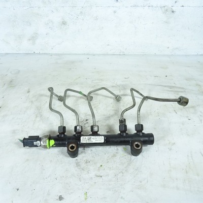 Ford c-max mk2 1.6tdci молдинг питающая 9685297580 фото №1