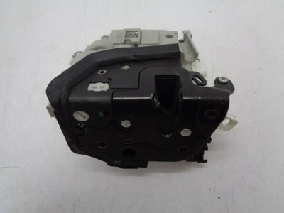 Audi замок двері лівий перед 8x2837015b фото №1