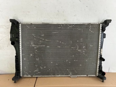 Радіатор води mercedes w176 c117 45 amg a0995006603 фото №1