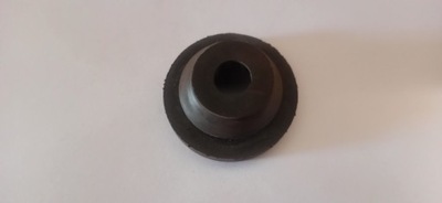 Volvo v40 ii кронштейн резиновый элемент фильтра воздуха 8649772 фото №1