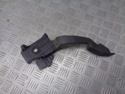 Потенціометр газу corsa d 1.3 cdti 55702020 фото №1