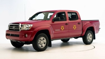 TOYOTA TACOMA 2005-2015 - НАКЛАДКИ ХРОМ БІЧНІ ДВЕРІ ХРОМOWANE OCHRONNE