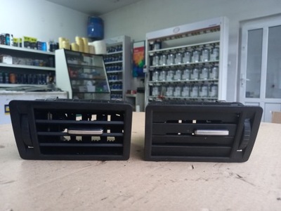 Ford kuga mk1 решітка обдув ліва права фото №1