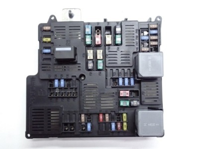 Корпус коробка предохранителей bsi 31473771 volvo xc60 2 18r фото №1