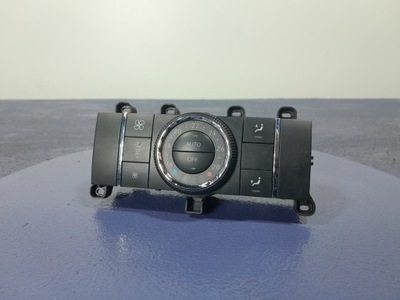 Mercedes r w251 панель перемикач кондиціонера обдув задня a1648700189 фото №1