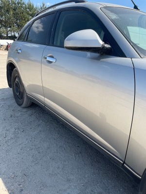 Двері правий перед infiniti fx35 fx45 фото №1