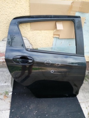 Дверь toyota yaris iii '11-17 задняя правый oryg. фото №1