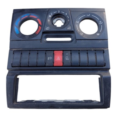 Iveco daily рамка панель захист панелі 178140200 фото №1