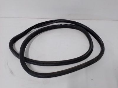 Прокладка кузовная правый задняя citroen ds5 13r. фото №1