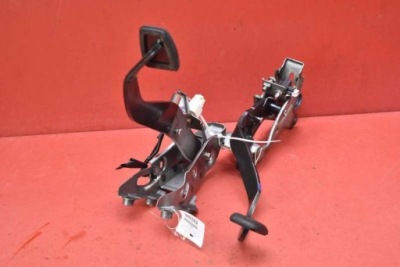 Педаль педалі зчеплення гальмо toyota auris 2 ii 15-18 фото №1