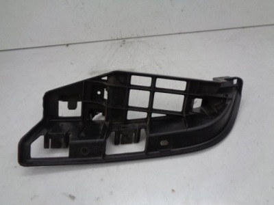 Mercedes glk w204 напрямна правий бампер задня фото №1