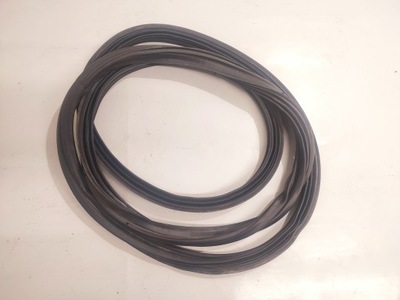 Kia ceed ii прокладка кузовна багажника hb фото №1