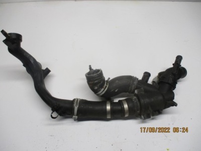 Труба jaguar f-type 3,0 v6 dx23-8a587-ab фото №1