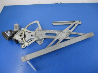 Toyota yaris ii 5d подъемник стекло перед левый фото №1