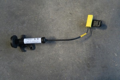 Bmw f22 патрон шарнір капот оригінал правий фото №1