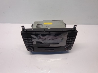 Mercedes c w203 радіо cd заводський 2038705189 фото №1