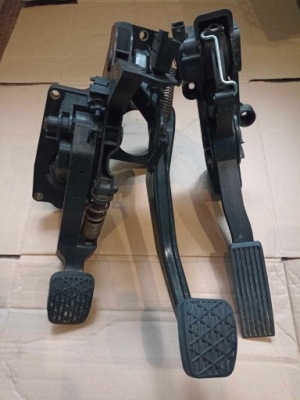 Педаль педалі gaz гальмо зчеплення a-klasa w169 фото №1