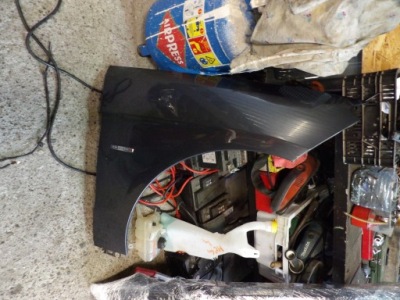 Крила правий mercedes w166 фото №1